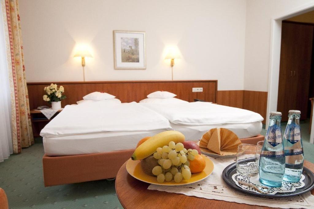 Hotel Haus Am Park バート・ホンブルク エクステリア 写真