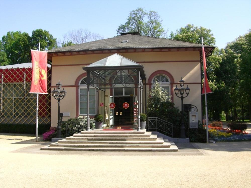 Hotel Haus Am Park バート・ホンブルク エクステリア 写真