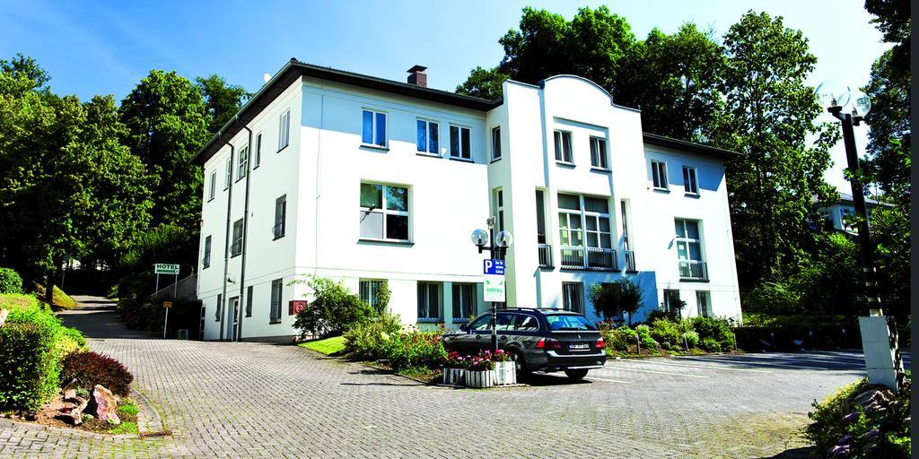Hotel Haus Am Park バート・ホンブルク エクステリア 写真