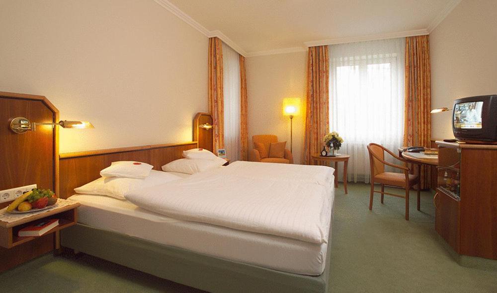Hotel Haus Am Park バート・ホンブルク 部屋 写真